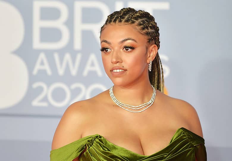 mahalia,-burna-boy’s-‘simmer’,-which-reimagined-the-‘playground’-riddim,-is-certified-gold-in-the-uk