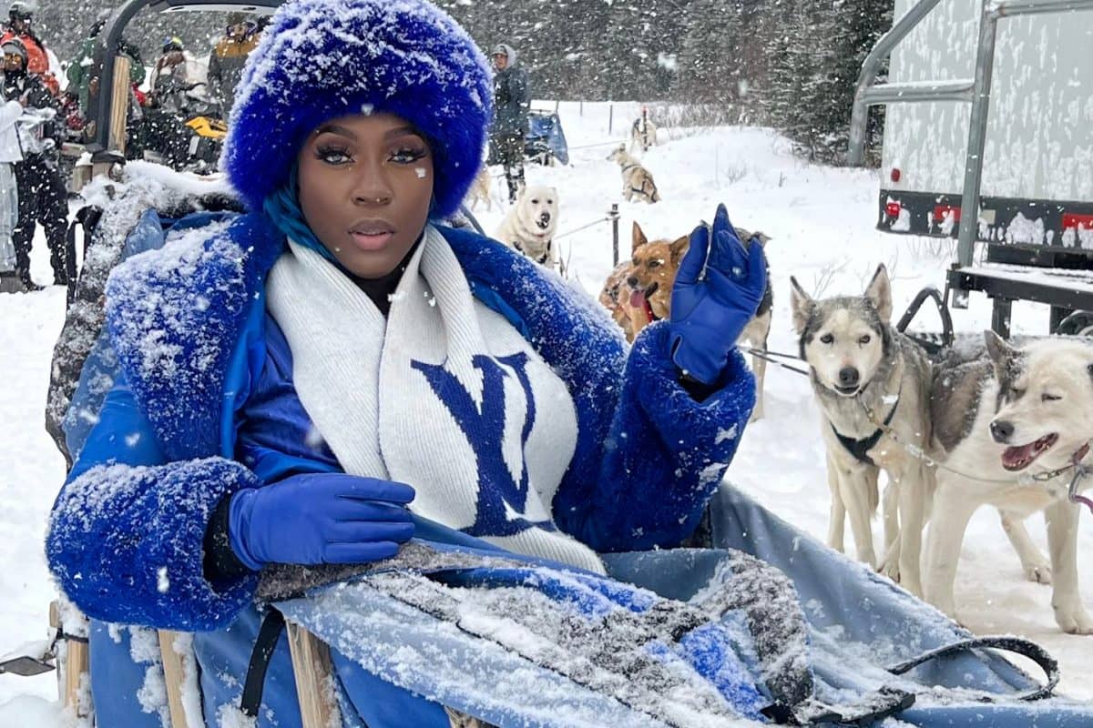 spice-looks-royal-while-dog-sledding-in-canada:-“i-like-this-for-me,-i’m-in-the-snow”